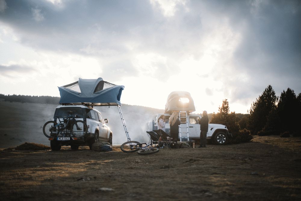 Thule Approach L - 3-4 Person Roof Top Tent Dark Slate