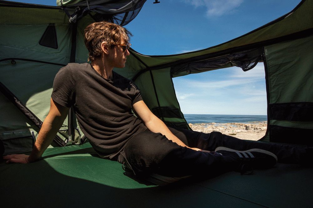 Thule Foothill Roof Top Tent